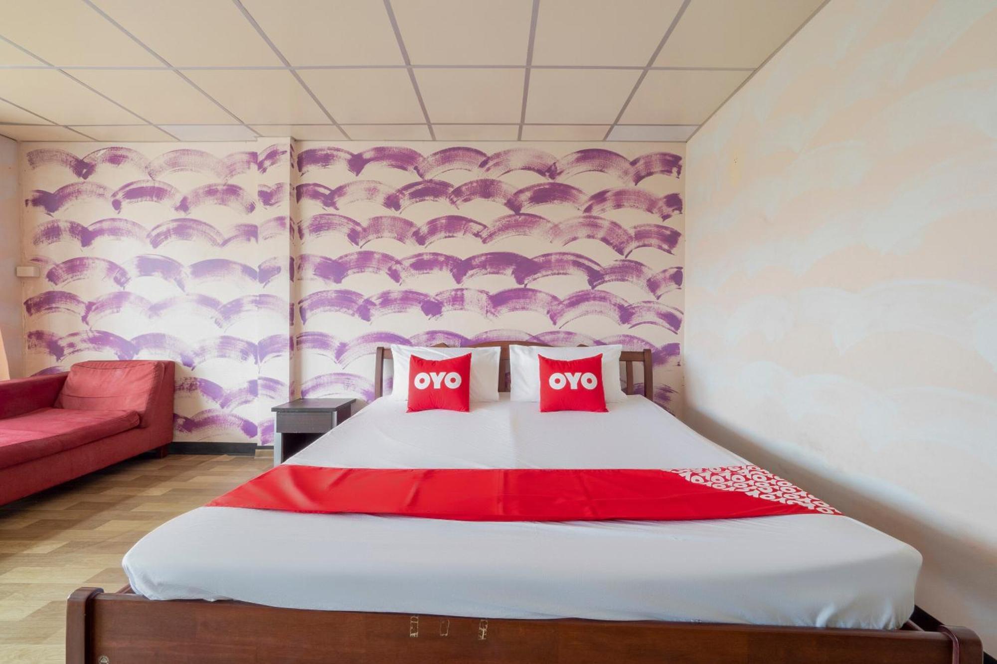 Oyo 1152 Hongpak Mint Hotel Bangsaen Exterior foto